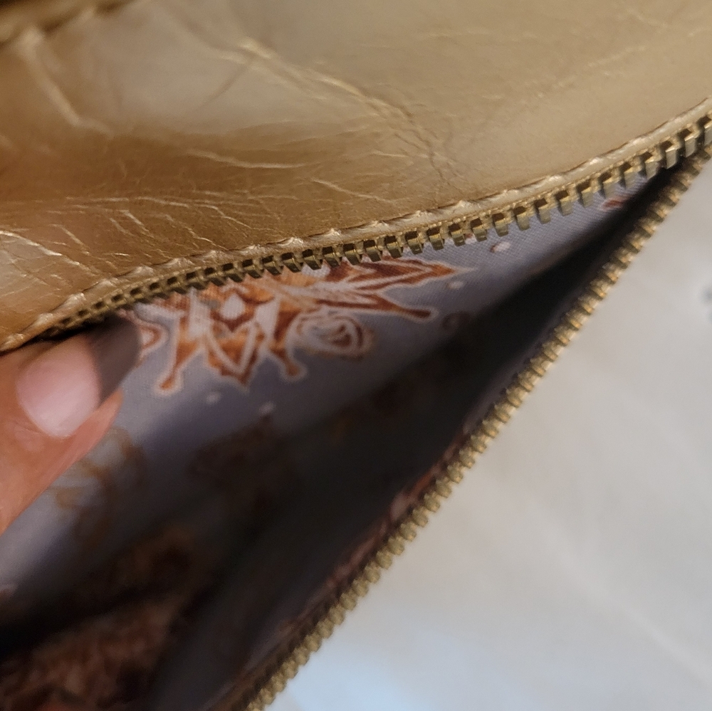 🎉HOBO International Mission Leather Crossbody 🎉DESIGNER CLEARANCE DEAL - Picture 9 of 12